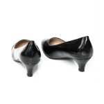 Women Unisex Low Kitten Heel Black patent
